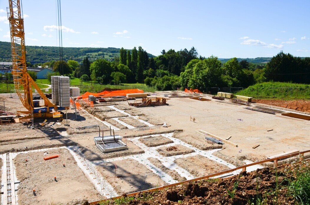 Chantier de construction du gymnase de Saint-Julien-du-Sault