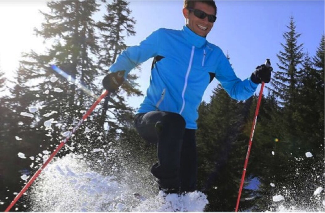 Photo d'une personne faisant du ski