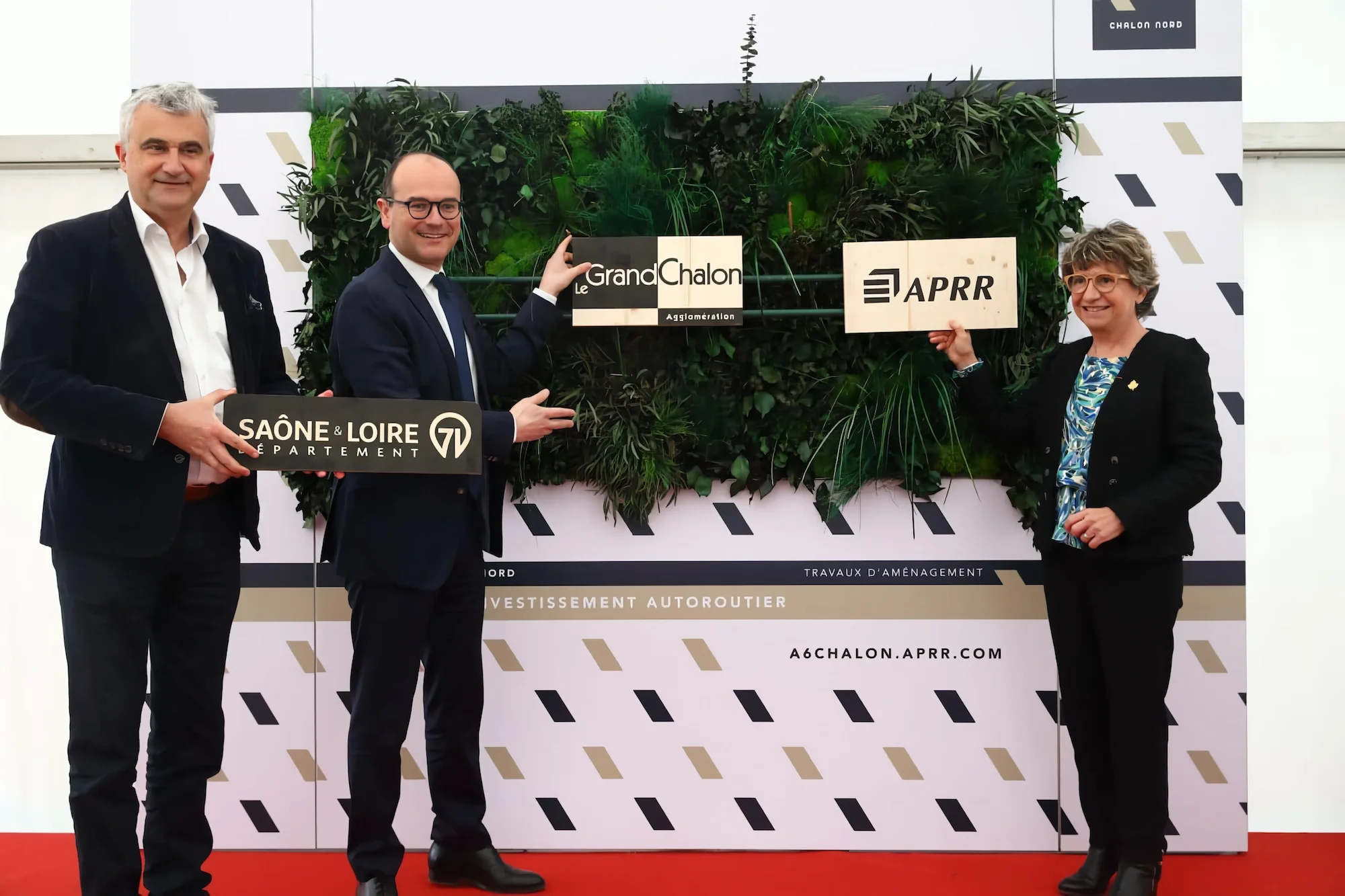 Photo de la première pierre de ce nouvel échangeur autoroutier