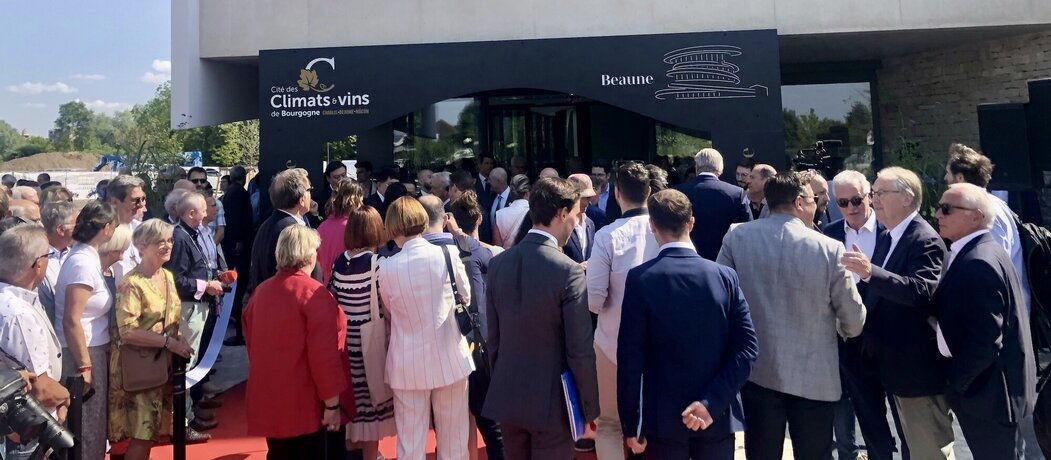 Photo de l'inauguration de la Cité des Climats et des Vins de Bourgogne à Beaune