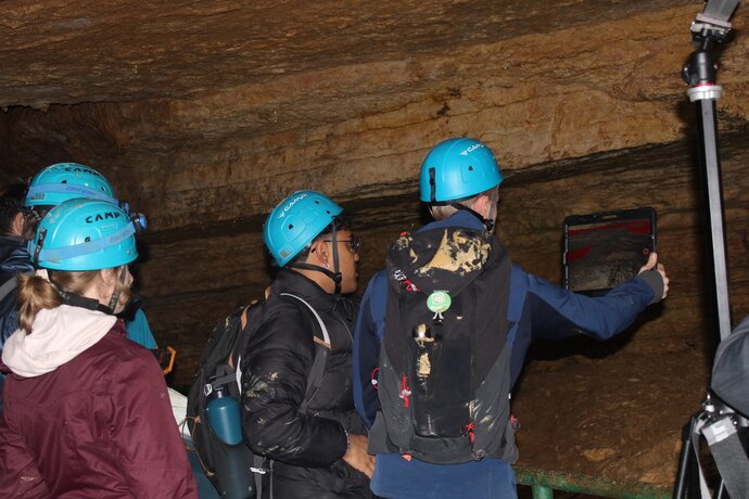 Photo des étudiants en géologie de l'université de Bourgogne