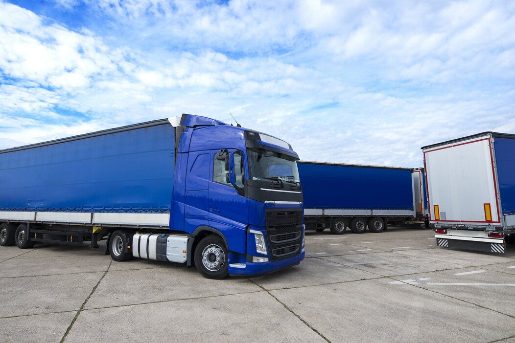 Photo des camions de l'entreprise les Transports de l'Yonne