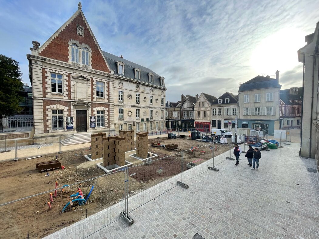 Photo de la nouvelle place du Maréchal-Leclerc 